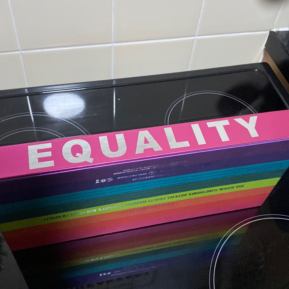 Jeffree star cosmetics - EQUALITY mini velour liquid lipstick set - Picture 6 of 7